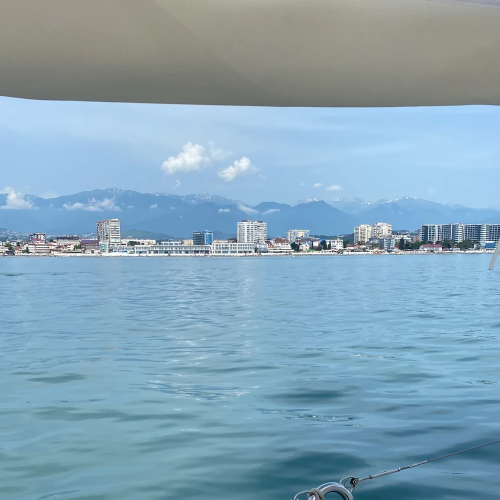 Морская рыбалка с капитаном Марией в Адлере