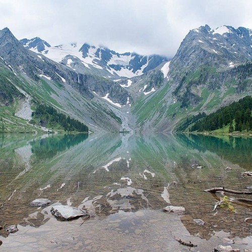 Ретрит для женщин в Уймонской долине: духовные практики и экскурсии в мини-группе