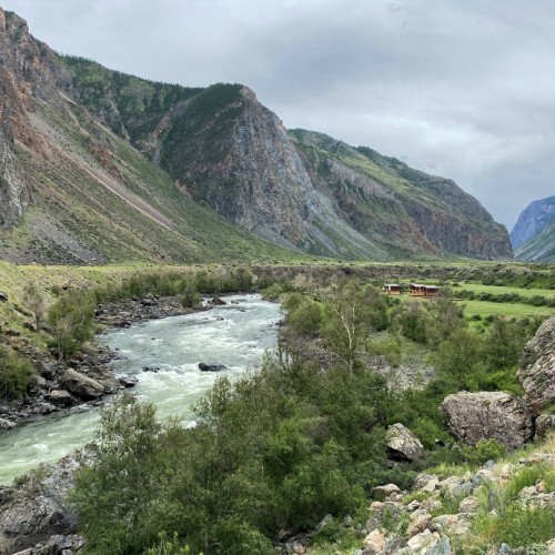Увидеть Алтай во всей красе: Чуйский тракт, Гейзерное озеро, Марсианские пейзажи, горы и перевалы