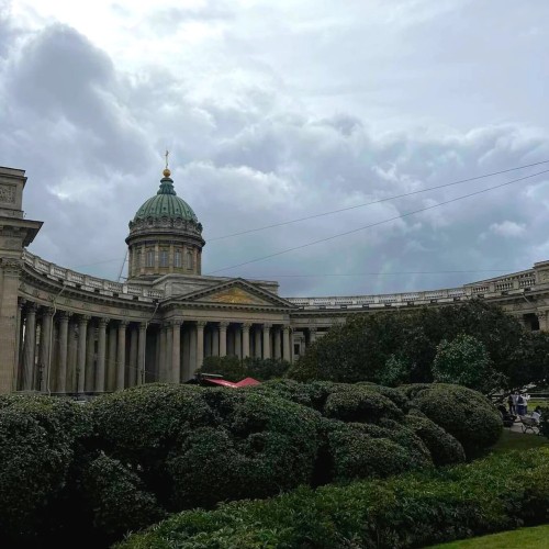 Три взгляда на город: неклассическая прогулка по Петербургу