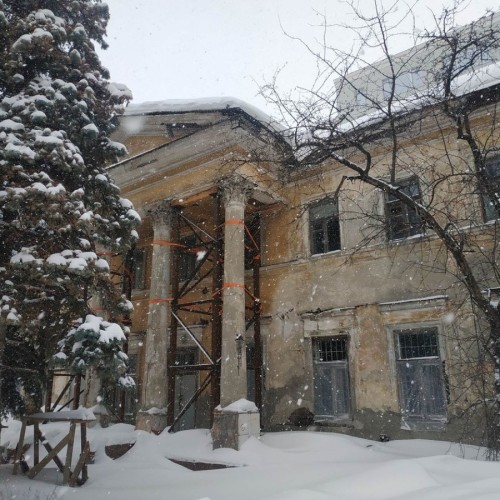 Прогулка по улице Ульянова: революционеры, душевнобольные и гении