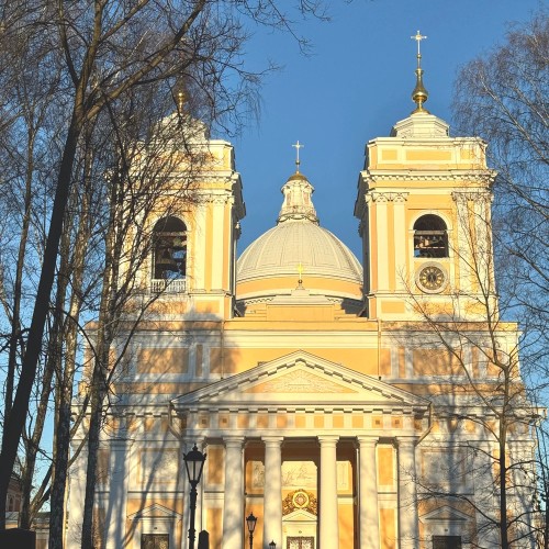 Все монастыри Петербурга: архитектурное путешествие