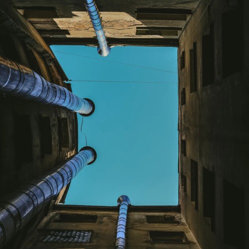 С гидом-проводником — по дворам и парадным Петроградской стороны