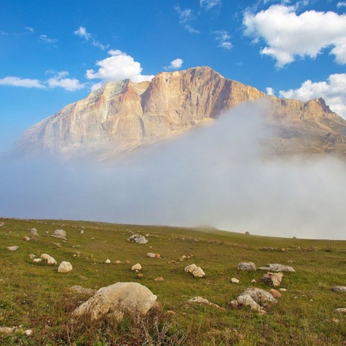 Выше облаков на 3760 метров на гору Шалбуздаг: треккинг налегке с проживанием в гостинице