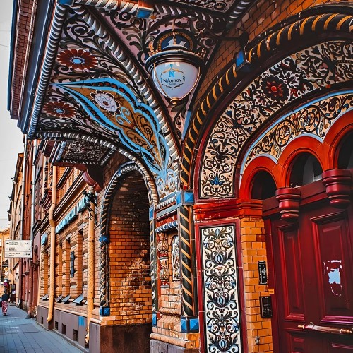 Питерский лайфстайл: по старинным парадным и дворам-колодцам доходных домов