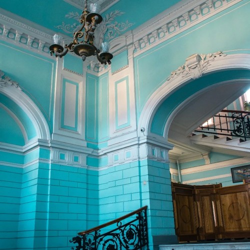 Петербург и его дворы, парадные и смотровая площадка