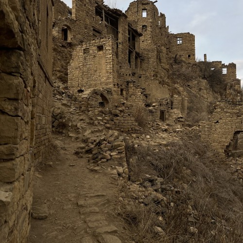 Аулы Гамсутль и Салта, древний Чох и подземный водопад