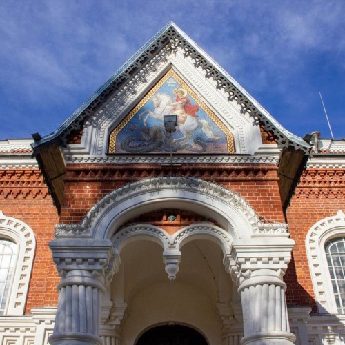 Из Москвы в Рязанскую и Владимирскую области: 5 городов, «Биг Бен» и «Малый Эрмитаж»