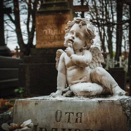 Тайны и мистика Никольского кладбища