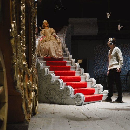 По инсталляции «Авторский стиль» в Петербурге — в мир учёных и творцов