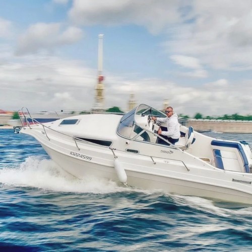 Сердце Петербурга: прогулка на катере по рекам и каналам города