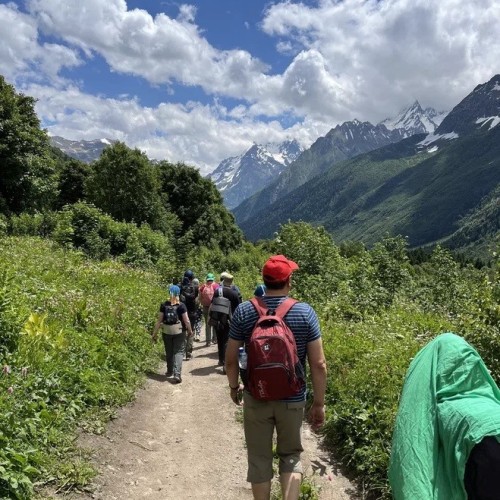 Кавказ 3 в 1: Эльбрус, Архыз, Домбай. Лёгкие треккинги, горы, нарзаны и знаковые места