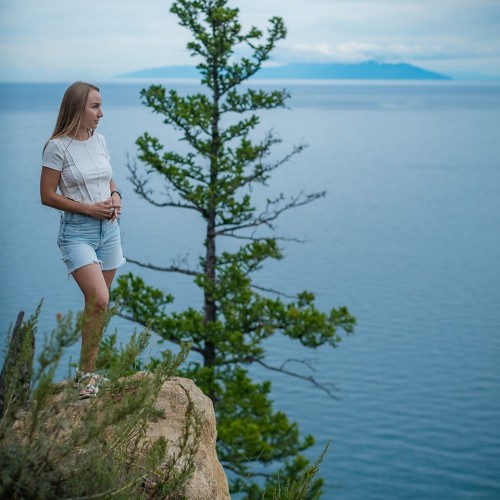 Летний Байкал: Листвянка и Ольхон, водные прогулки и КБЖД, музеи и треки по мысам