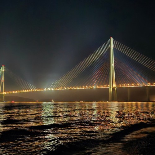 Романтика ночного города — по Владивостоку на машине