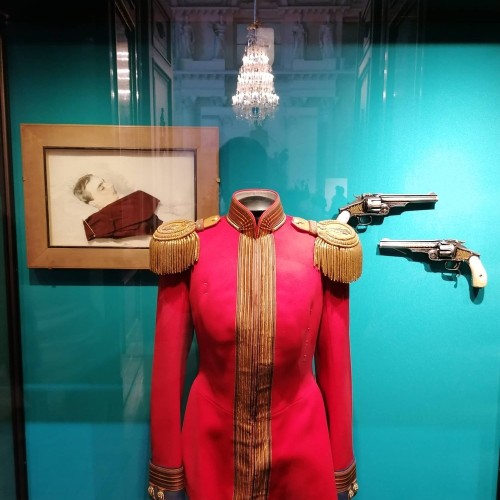 «К барьеру! Поединки и дуэли от Ахилла до Лифаря»: экскурсия в Эрмитаже