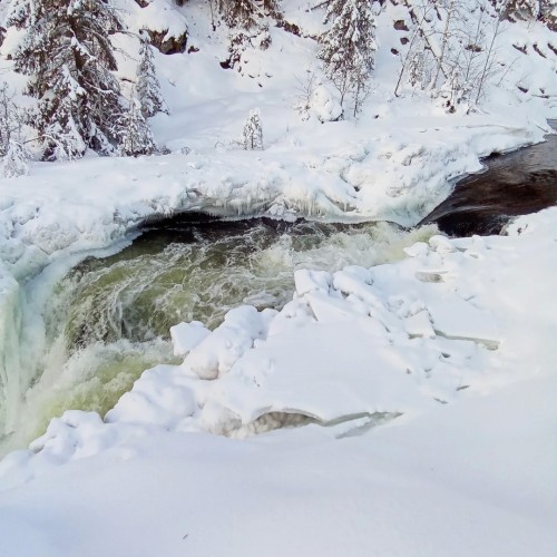 Экспресс-тур по Карелии: Петрозаводск, Кижи, Марциальные воды и природные чудеса