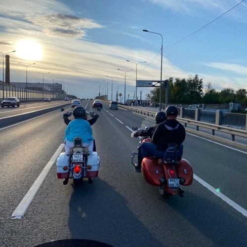 Ленинград — город рока. Экскурсия на мотоциклах