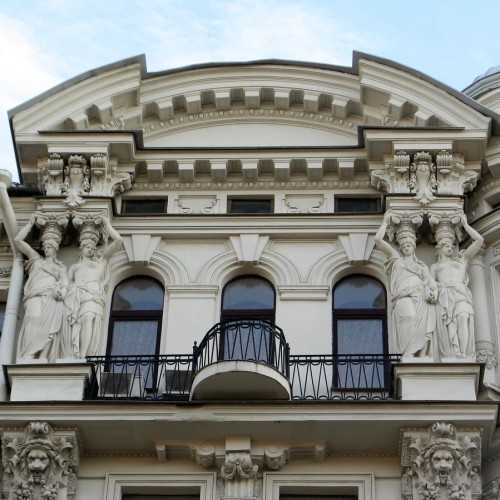 Самые необычные дома Петербурга