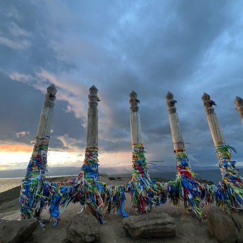 По всему Ольхону на джипе только в вашей компании