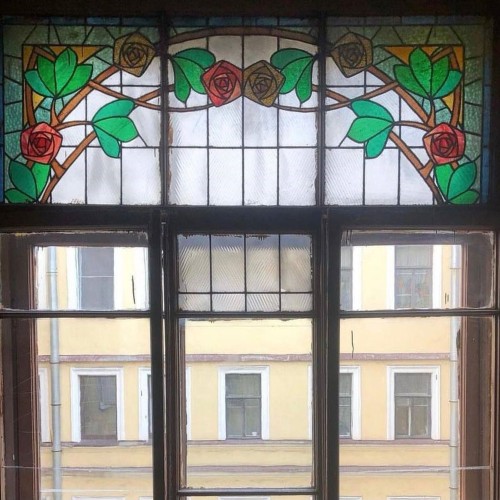 Витражи Петроградской стороны — со специалистом по витражному искусству