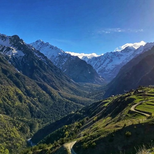 Треккинг в Цейском ущелье налегке с проживанием в гостинице (всё включено)