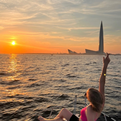 На катере к Финскому заливу: от исторического Петербурга к современному