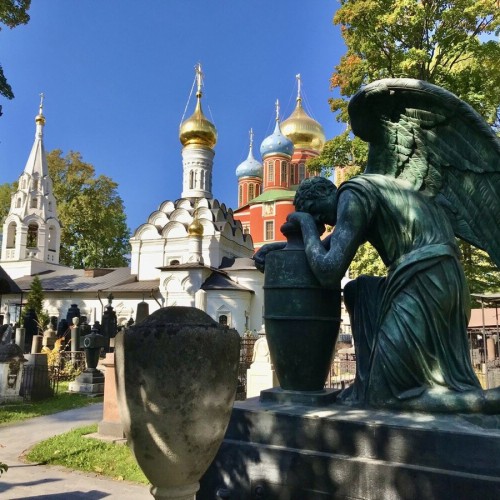 Групповая экскурсия «Судьбы Донского монастыря и дворянского некрополя»