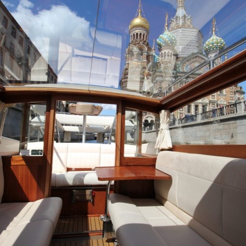 Лучший взгляд на Петербург: прогулка на персональном катере