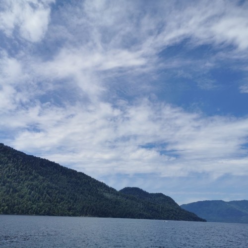 Алтай по максимуму: горные перевалы, прогулка по Телецкому озеру и высадка на Марсе