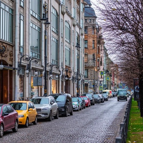 Петербург и его дворы, парадные и смотровая площадка