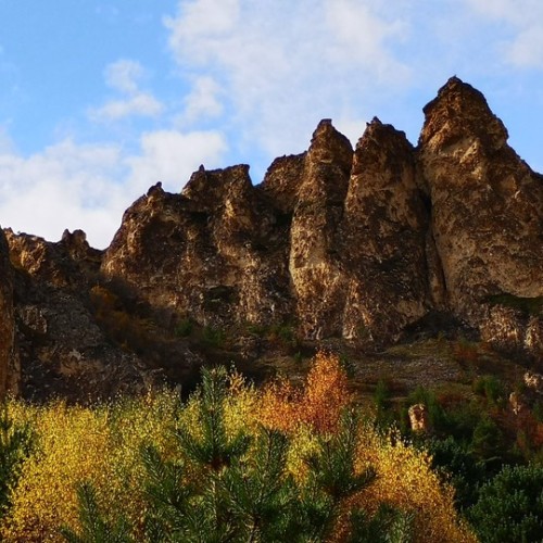Треккинг в Чегемском ущелье без рюкзаков с проживанием в гостевом доме (всё включено)