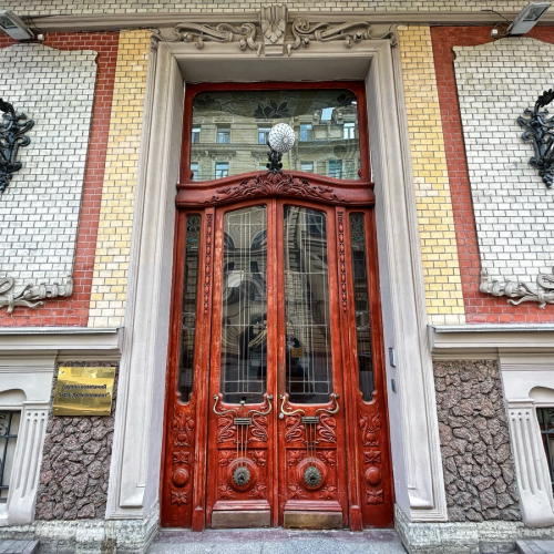 По Литейной части Петербурга — с фланёром