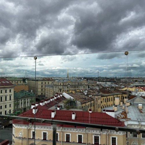 Три взгляда на город: неклассическая прогулка по Петербургу