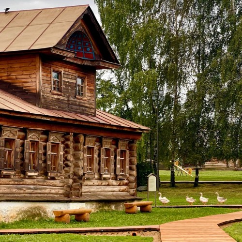 Детская экскурсия в Музей деревянного зодчества