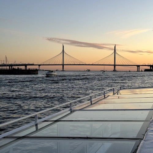 Прогулка с аудиогидом на теплоходе «5 островов Петербурга»