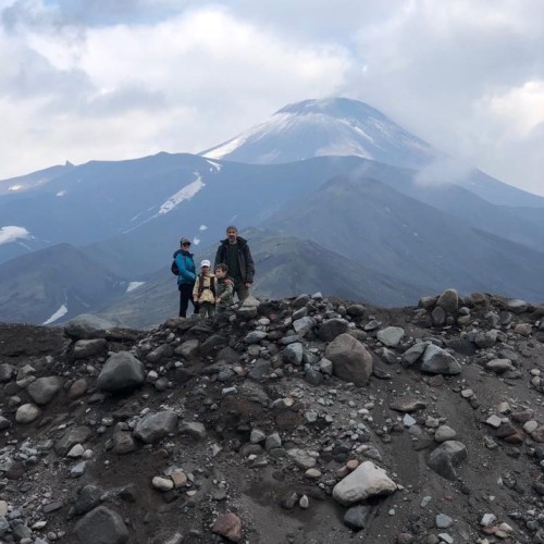 Домашние вулканы Камчатки: восхождения на Авачинский вулкан и гору Верблюд