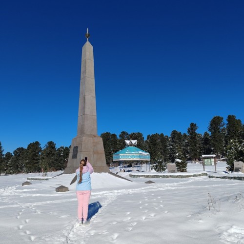 И уносит меня, и уносит меня в звенящий снежный Алтай (мини-группа)