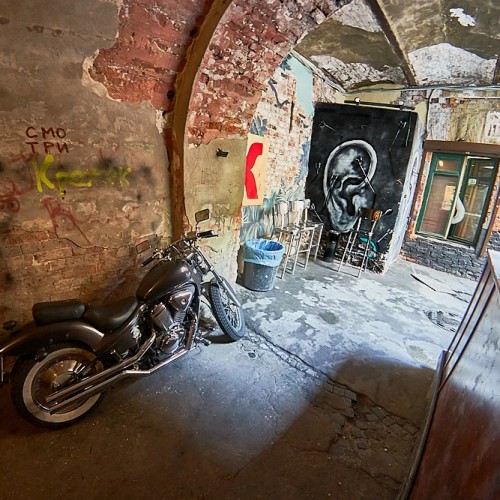 За угол от Невского проспекта: экскурсия по проходным дворам