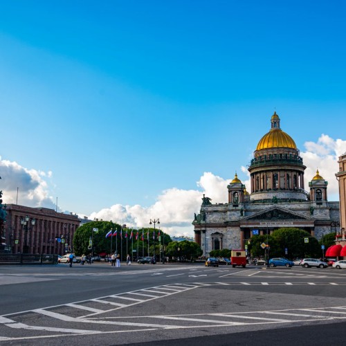 Исаакиевский собор и колоннада: Петербург сверху!