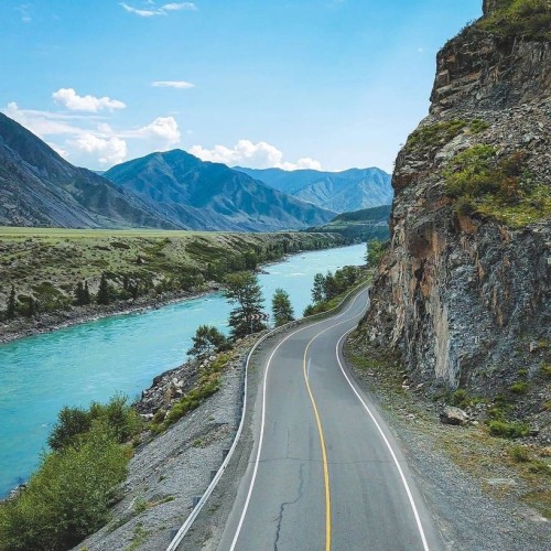 Алтайские выходные: от Чуйского тракта до Марса и Гейзерного озера