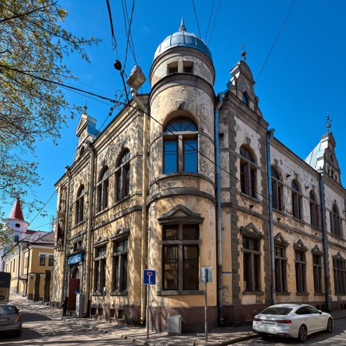 Яркий день в Выборге: замок, водная прогулка и дегустации