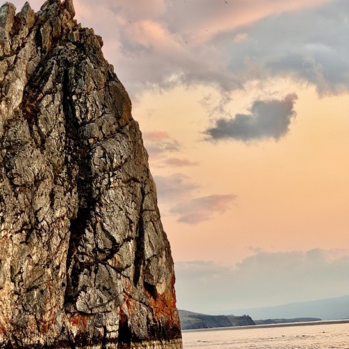 По всему Ольхону на джипе только в вашей компании