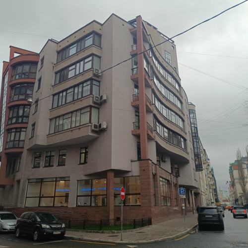 Постмодернизм по-московски: от хаоса к новой классике