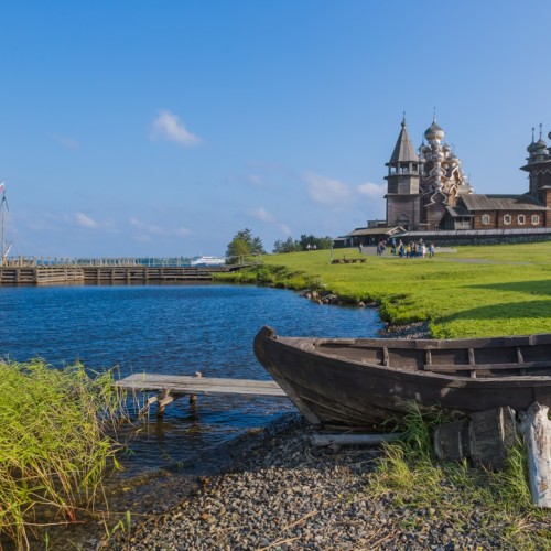 Автобусный тур в Карелию: Петрозаводск, парк «Рускеала», остров Кижи и Марциальные воды