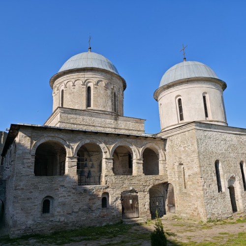 Ешь, гуляй, смотри: Ивангородская крепость и пир в ресторане-музее