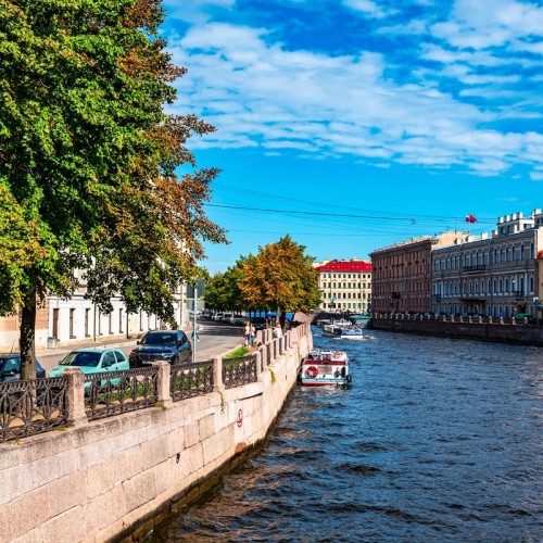 По Санкт-Петербургу на автобусе и на кораблике!