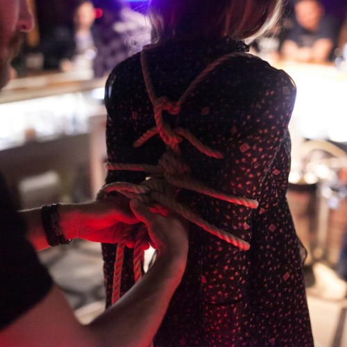 Не спит(ь)ся в Питере: квест по барам (18+)