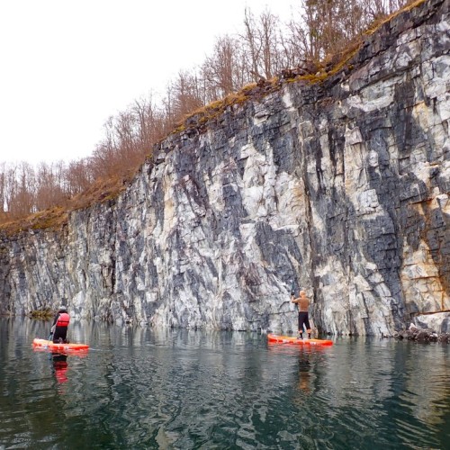 На сапах по Карелии с комфортом: озёра, солнце, релакс и пляжи