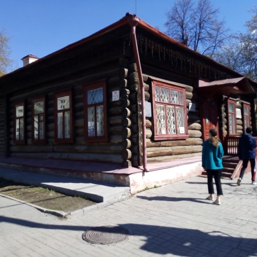 Мобильный квест «В поисках малахитовой шкатулки»