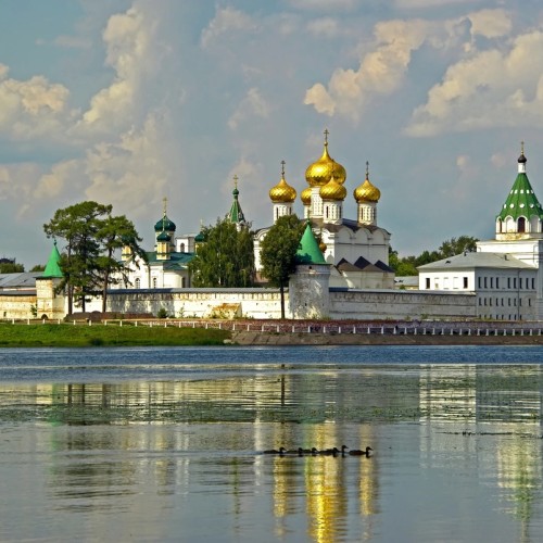 Кострома — колыбель царей